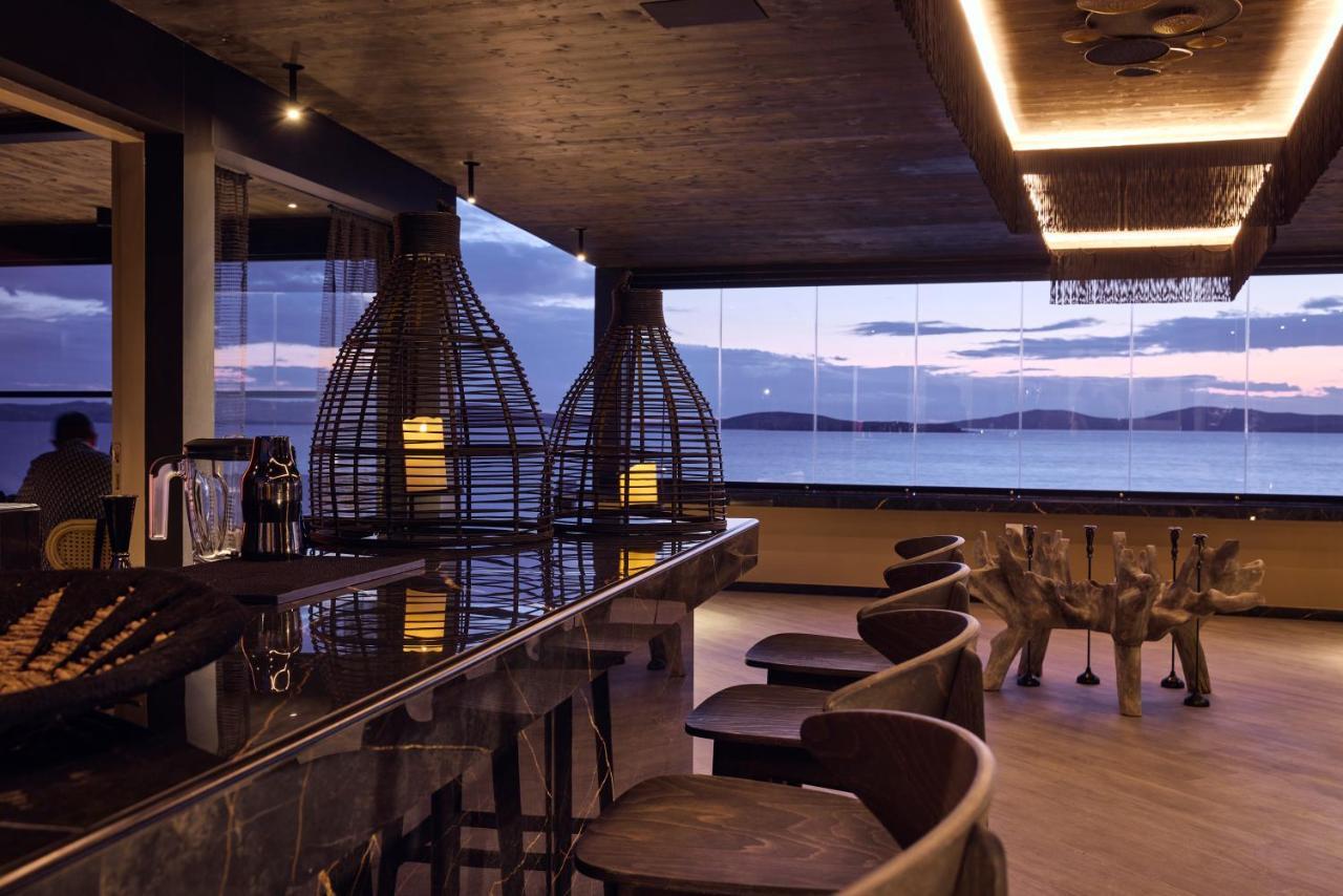 Amazon Mykonos Suites & Spa Agios Ioannis Diakoftis Extérieur photo