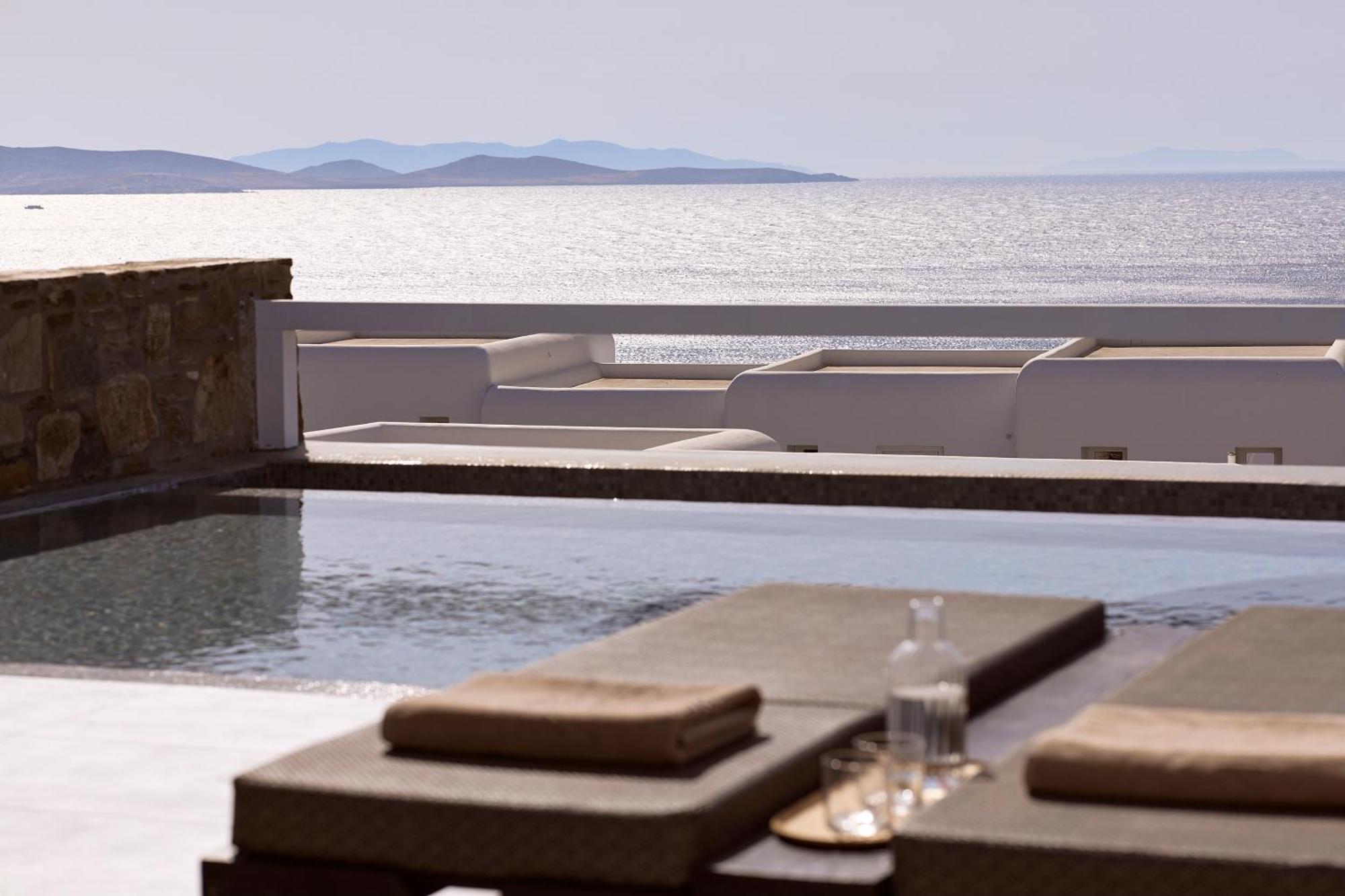 Amazon Mykonos Suites & Spa Agios Ioannis Diakoftis Extérieur photo