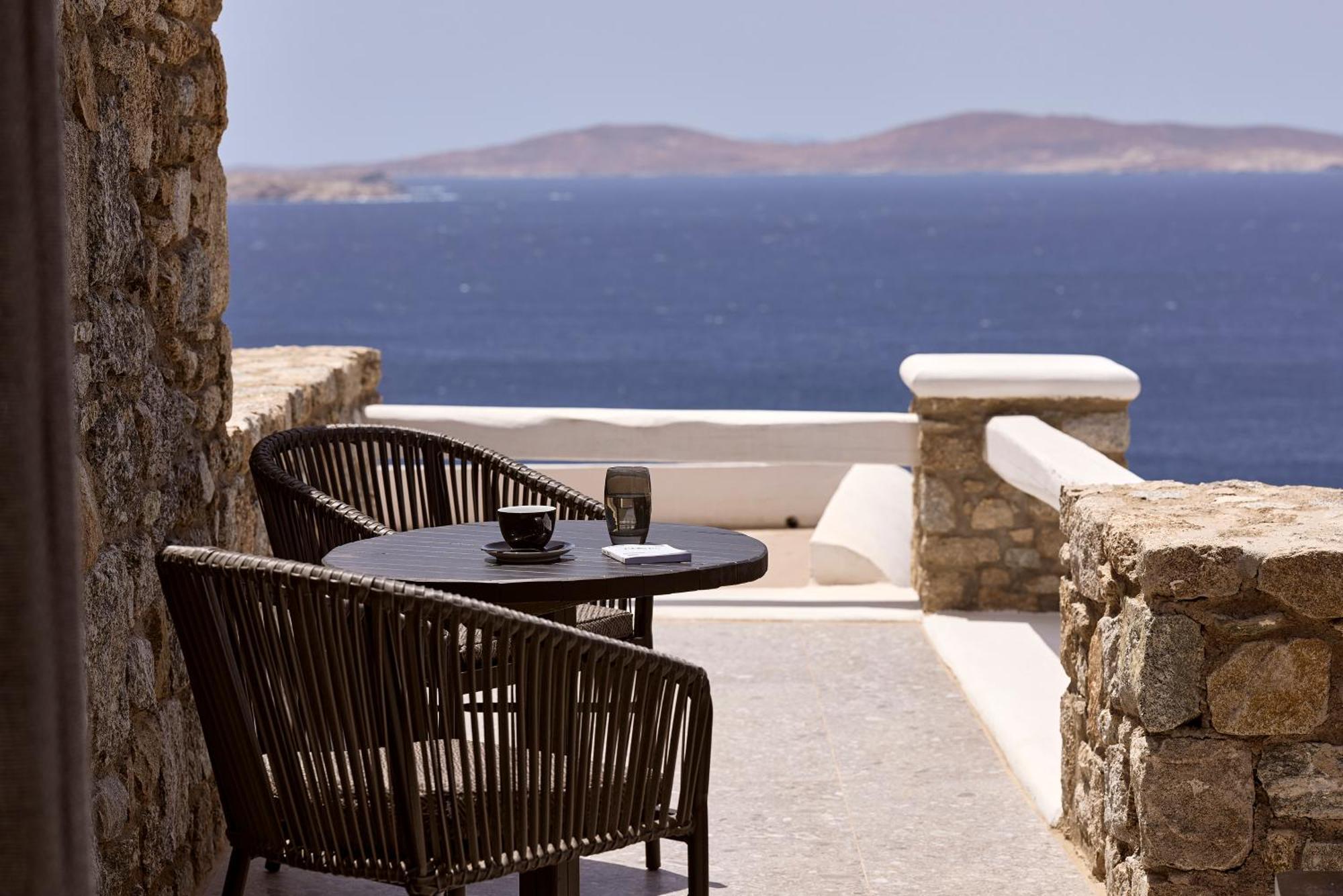 Amazon Mykonos Suites & Spa Agios Ioannis Diakoftis Extérieur photo